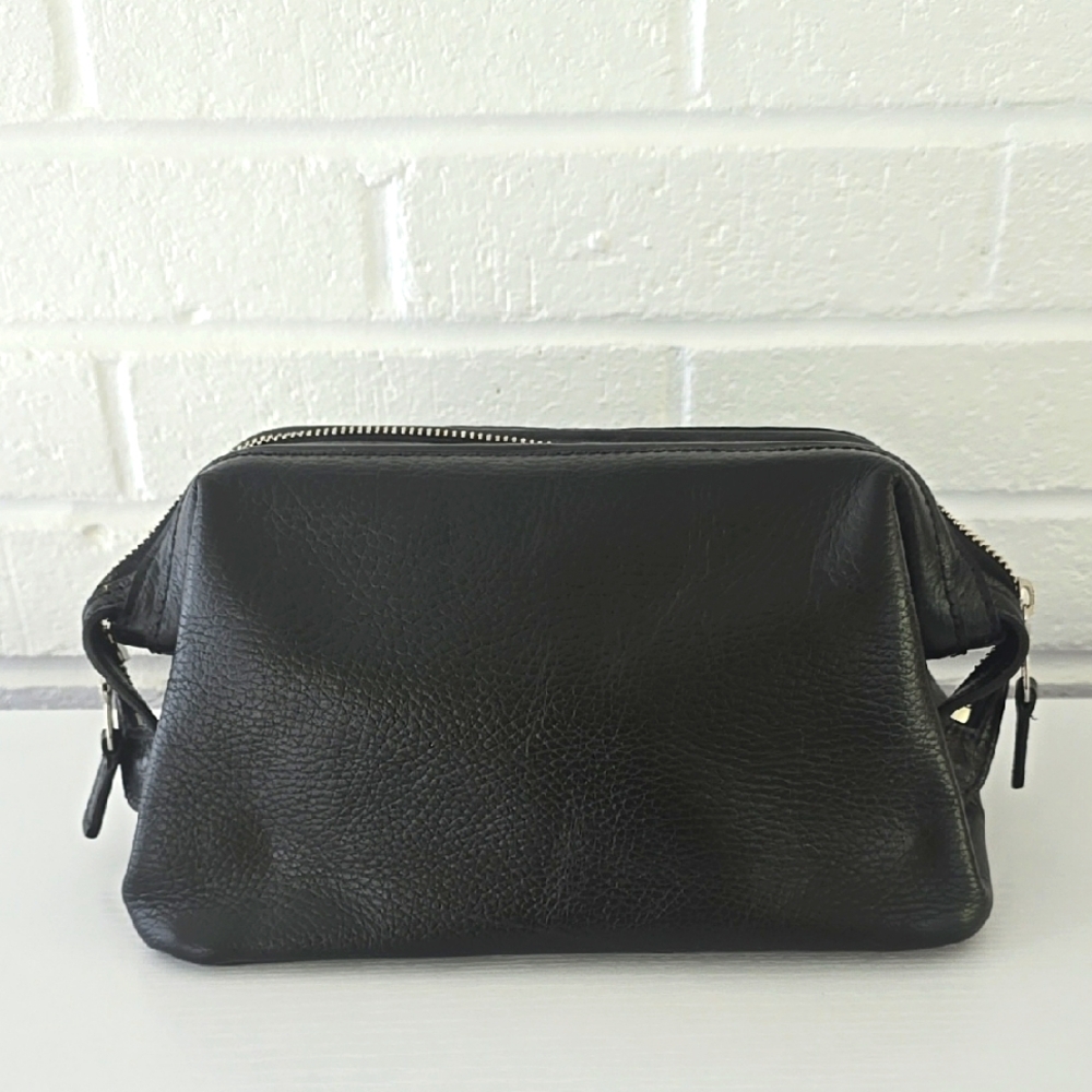 Mark & Graham Classic Black Toiletry Bag